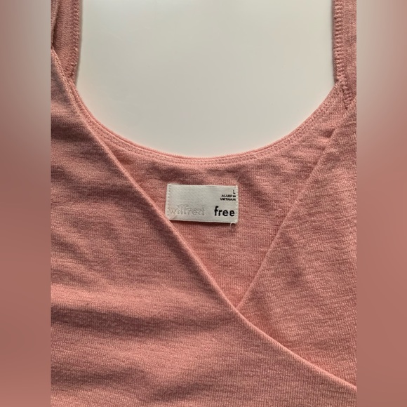 ⭐️ Host Pick ⭐️ NWT Wilfred Free Hamann Tank - Picture 2 of 4